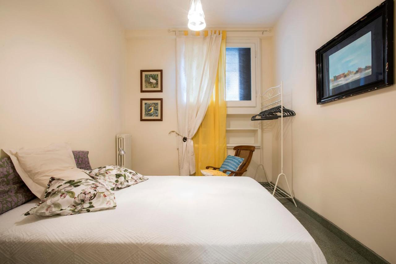 Flat Two Roma