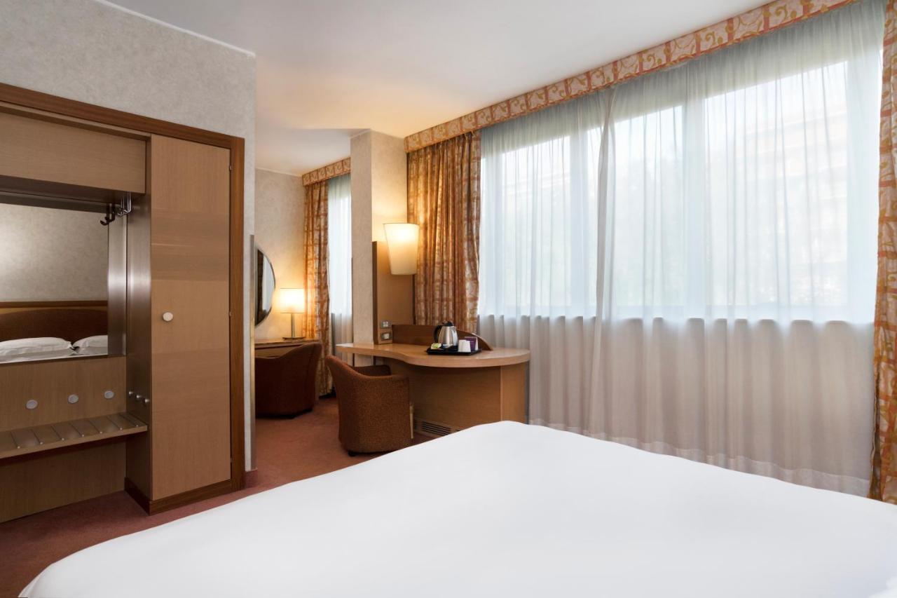 Hotel Mercure West Roma