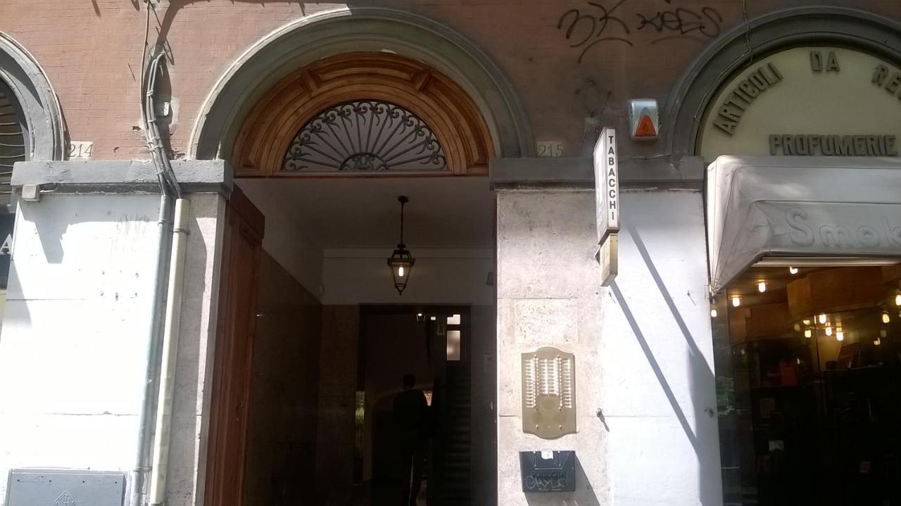 Alojamento de Acomodação e Pequeno-almoço 2 Be Colosseo Roma
