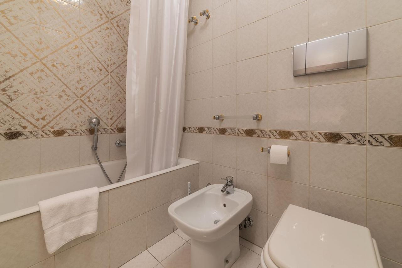 Leilighet Quiet And Classic On Two Floors, By Trevi Fountain - Fromhometorome Roma