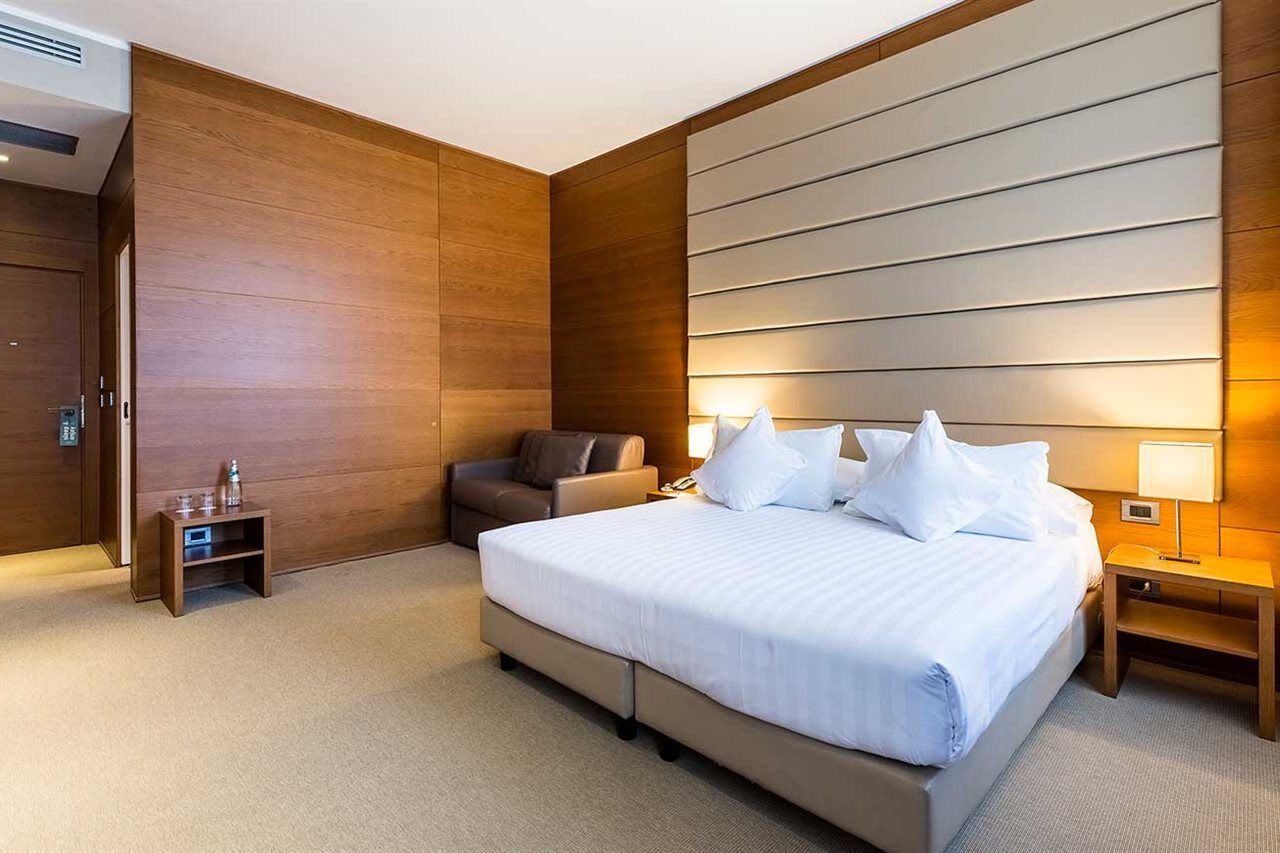 Occidental Aurelia Hotel 4*