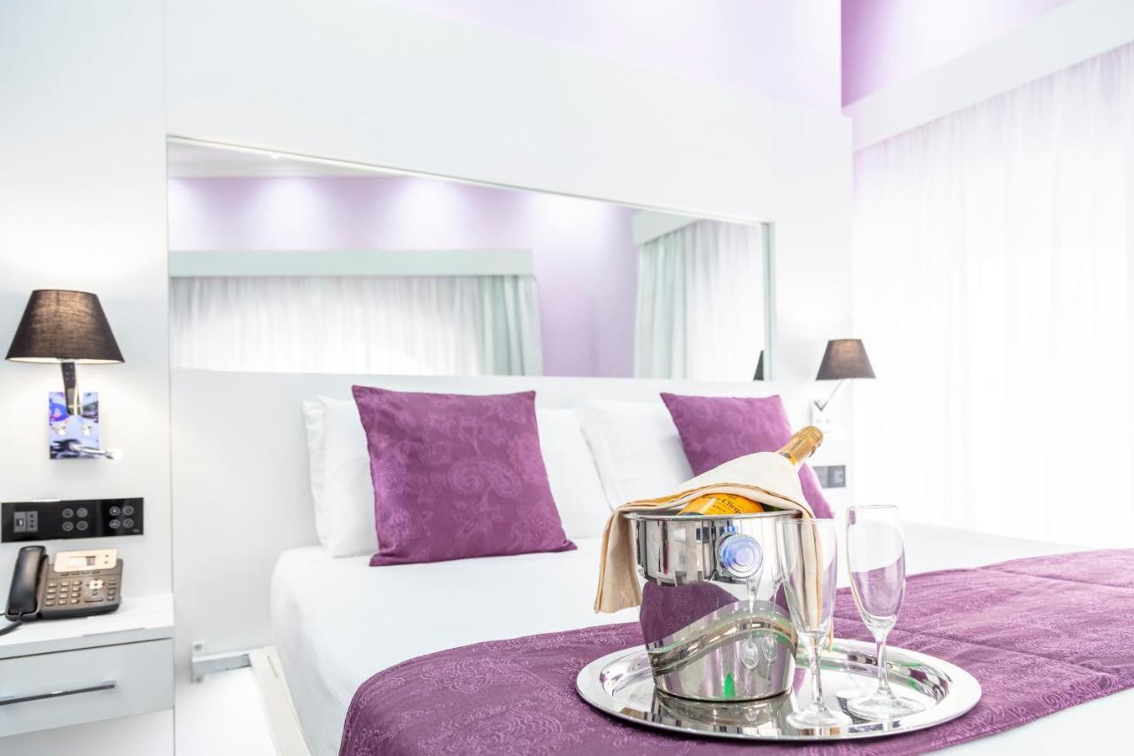The One Boutique & (adults Only) Hotell 4*