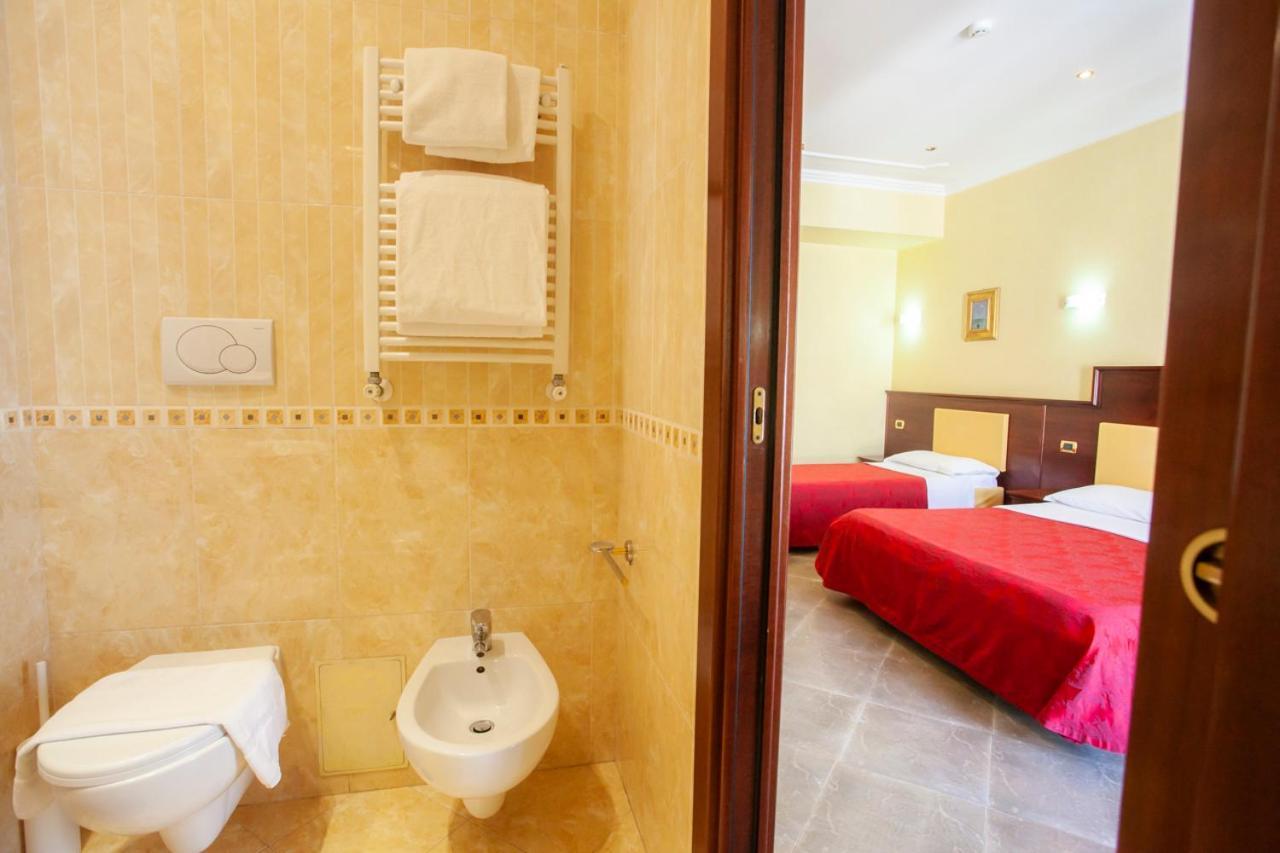 Esposizione Hotell Roma