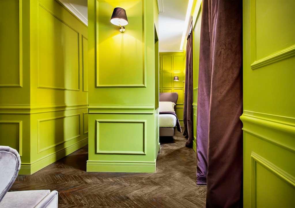 The Corner 4*