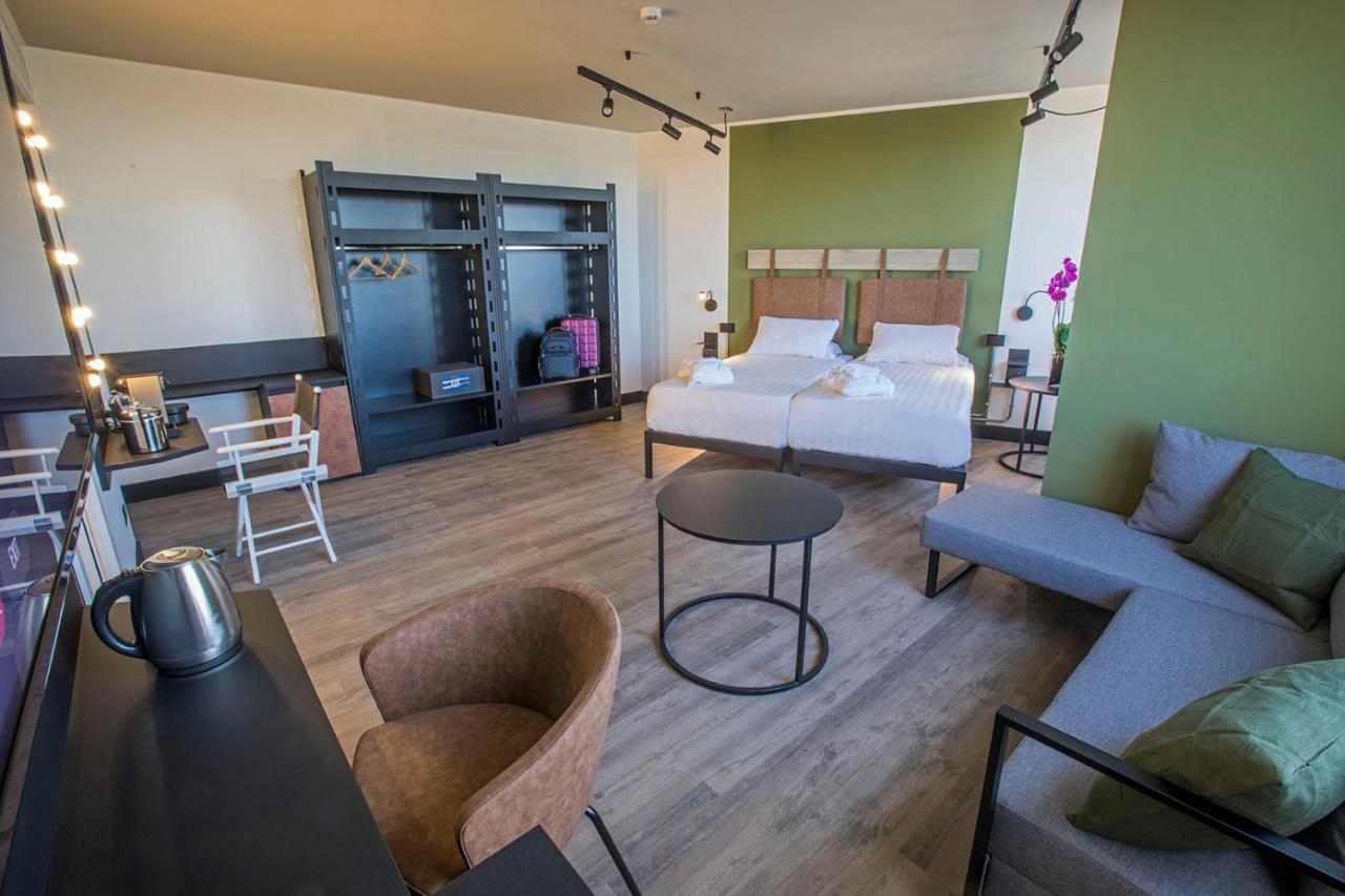 Hotell Mercure Cinecitta Roma