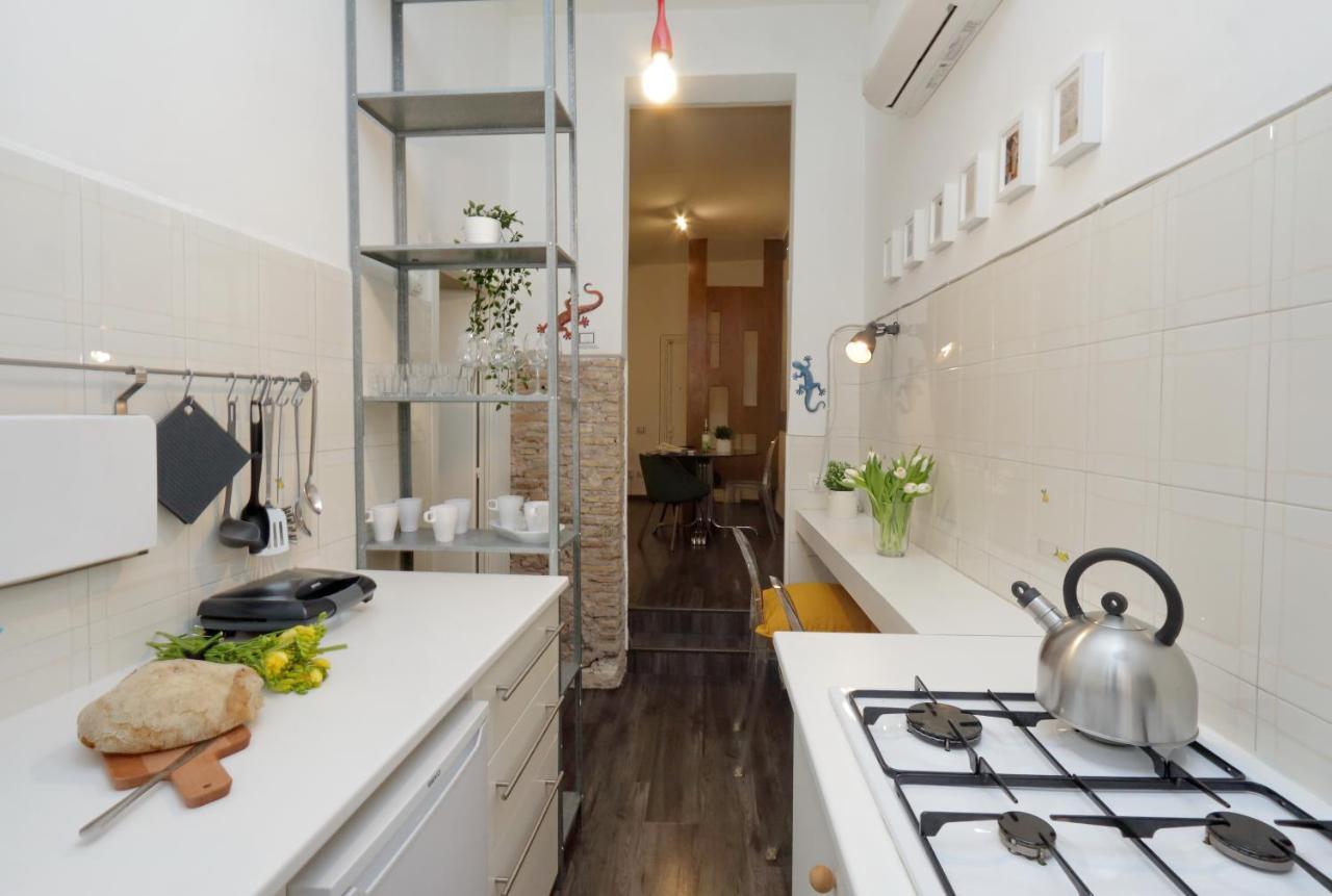 Urbana Delicious Flat Rom