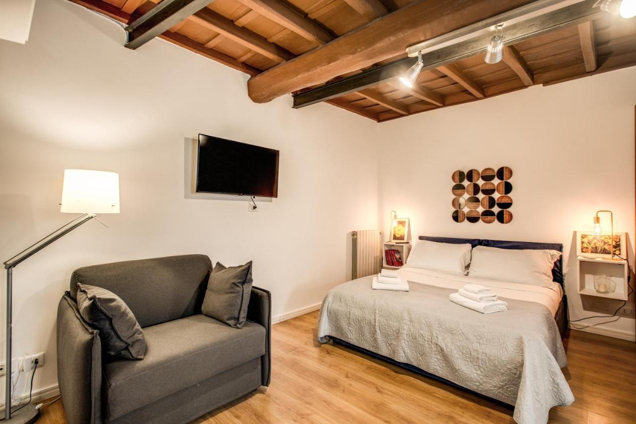 4c Colosseo Holidays
