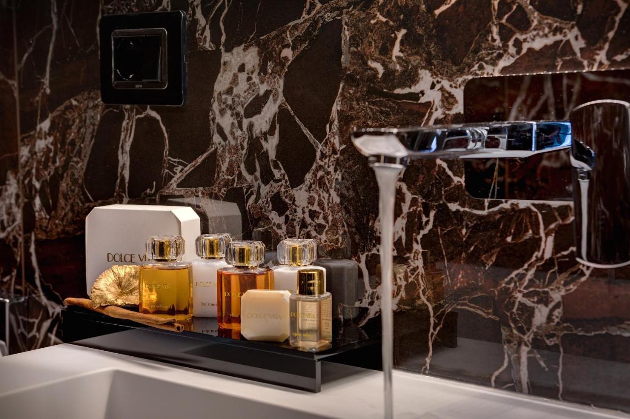 Hotel Dharma Boutique & Rom