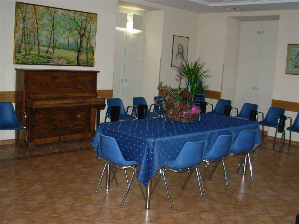 Maria Rosa Molas - Casa Per Ferie Roma