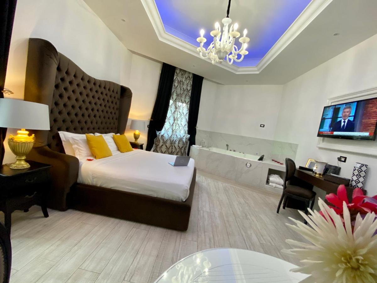 Escape Luxury Hotel 3*