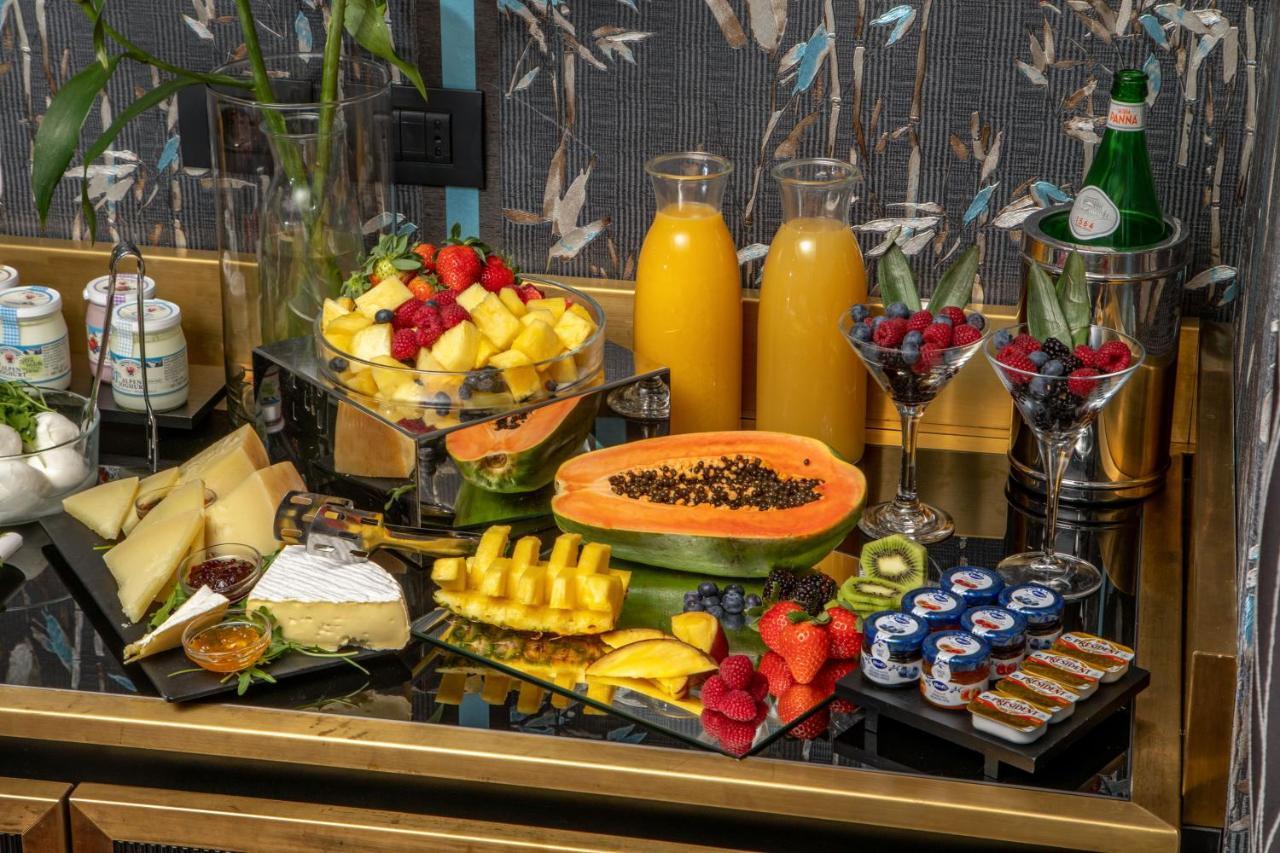 The At The Spanish Steps Luxury Collection - Mario De' Fiori Hotel Rome