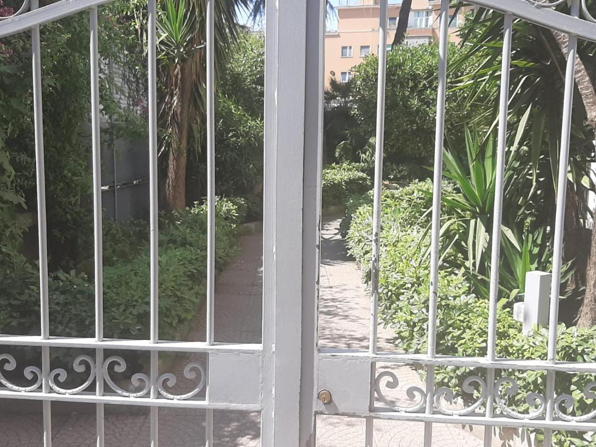 Acomodação com café da manhã  Domus Ubaldi Roma
