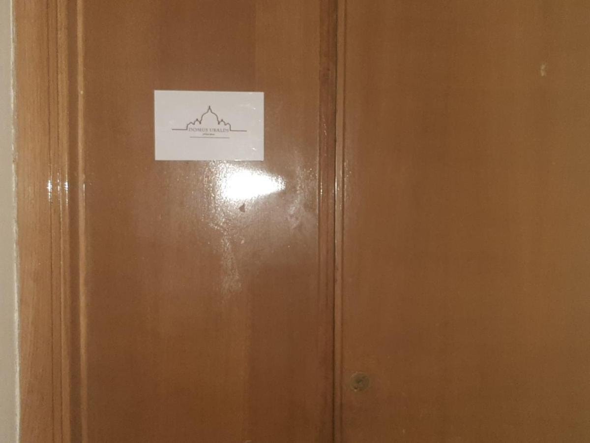 Domus Ubaldi Acomodação com café da manhã 